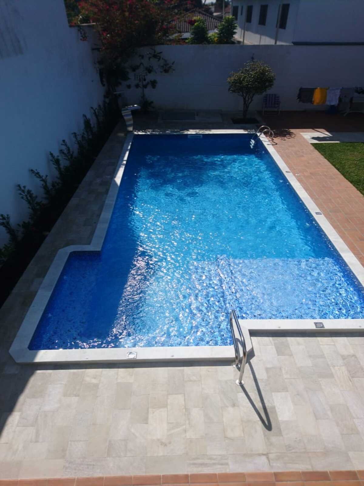 Piscina com Prainha